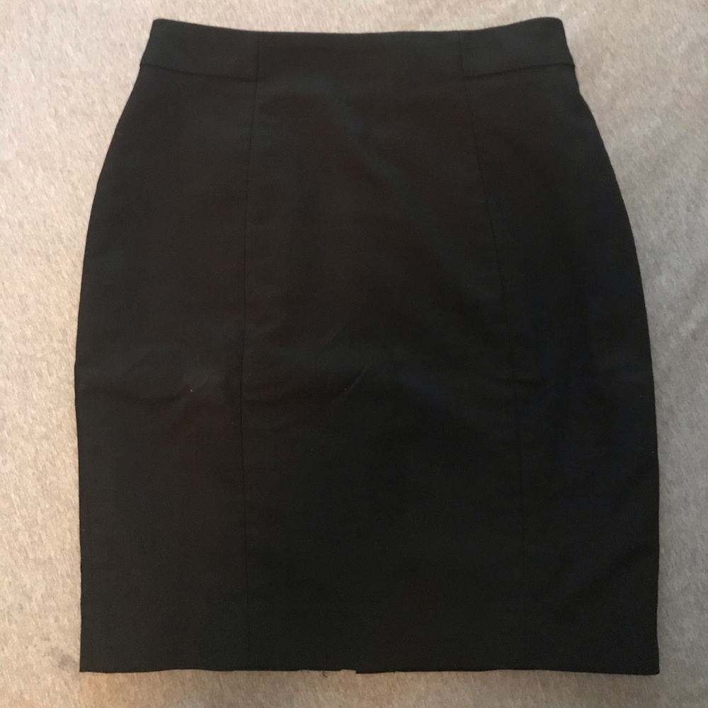 Black H&M short skirt